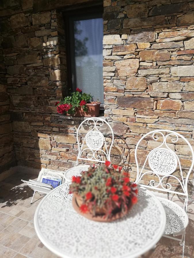 אריצו Agrifoglio B&B Con Giardino מראה חיצוני תמונה